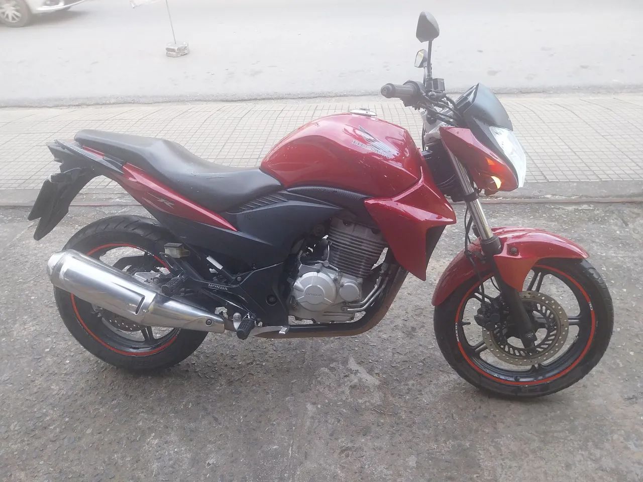 Honda CB 300R - Foto 3