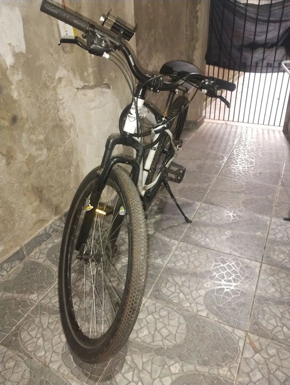 Vendo bicicleta semi nova aro 29 - Foto 3