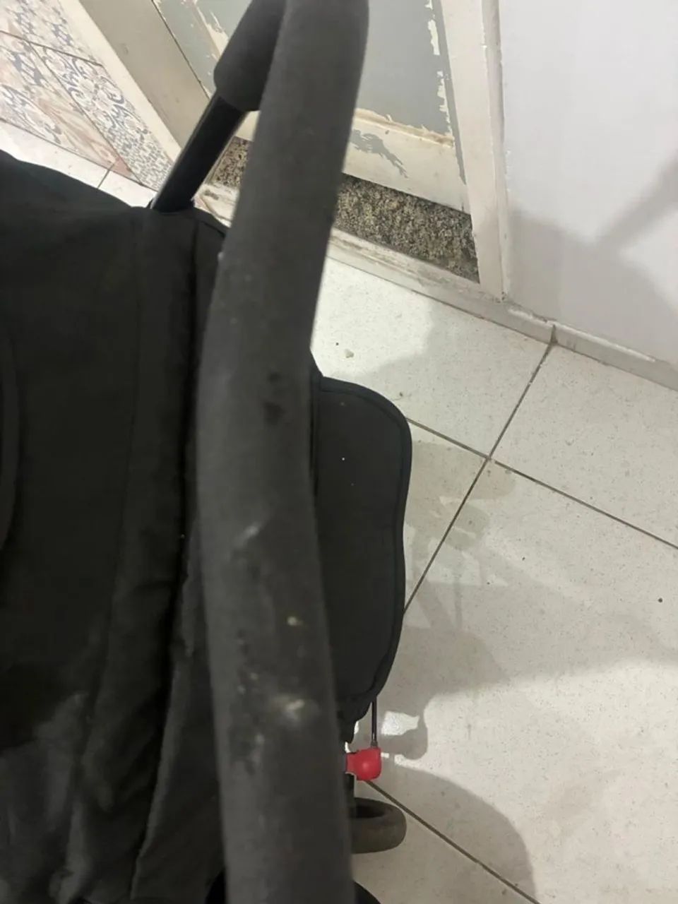 Carrinho com bebê conforto - Foto 2