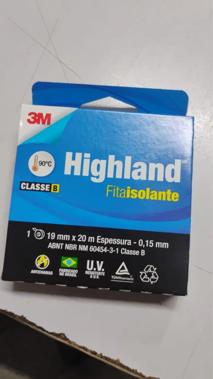 Fitas isolantes e fios 