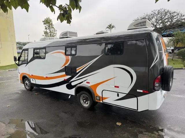 Lindo Motorhome Com Suite + Beliche (Entrada + Parcelas) - Foto 5