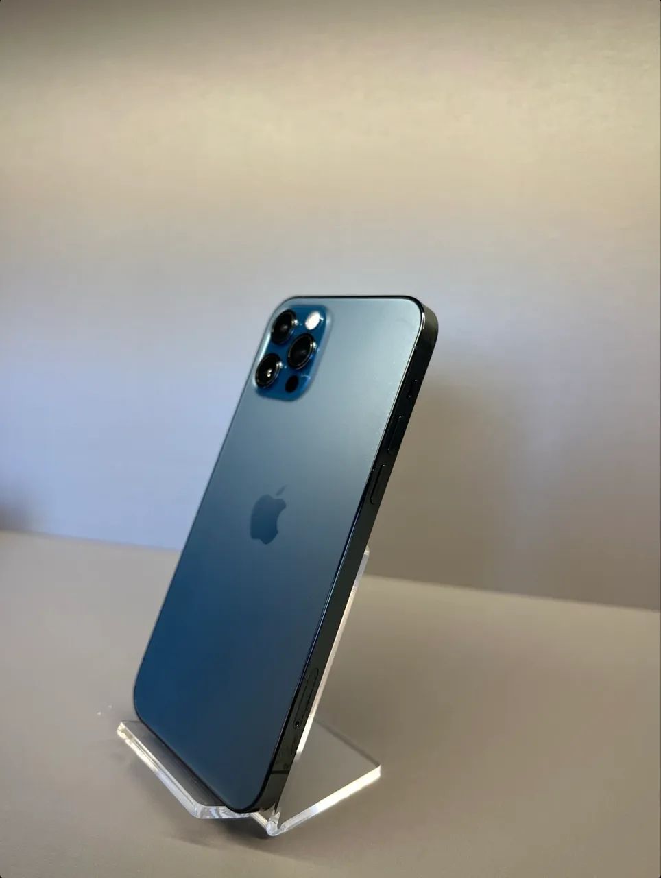 iPhone Apple 12 pro 128 gb azul  - Foto 2