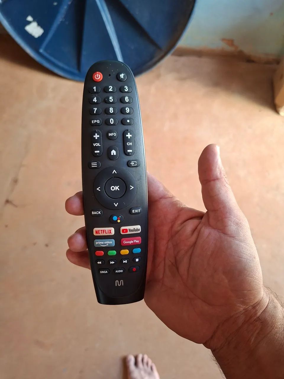 TV 32" smart Multilaser usada bem conservada  - Foto 3