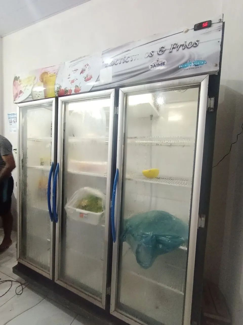 Expositor de frio e verduras