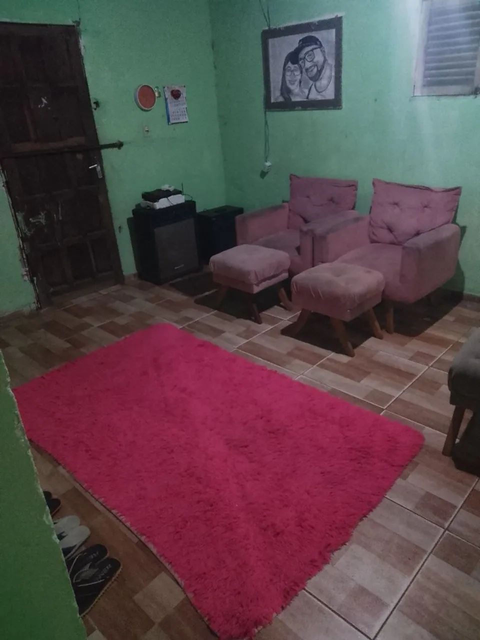 2 poltrona rosa é 2 pufes rosa 2 poltrona cinza é 2 pufes cinzas 