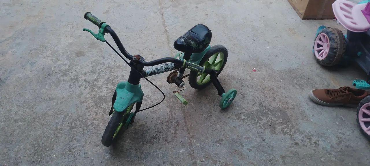 Bicicleta infantil menino 