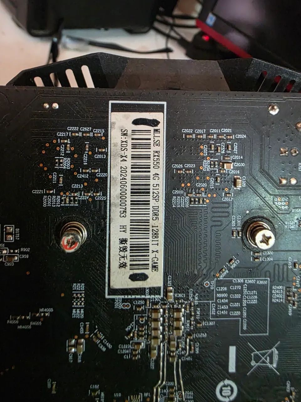 Radeon RX 550 de 4GB GDDR5 - Foto 5