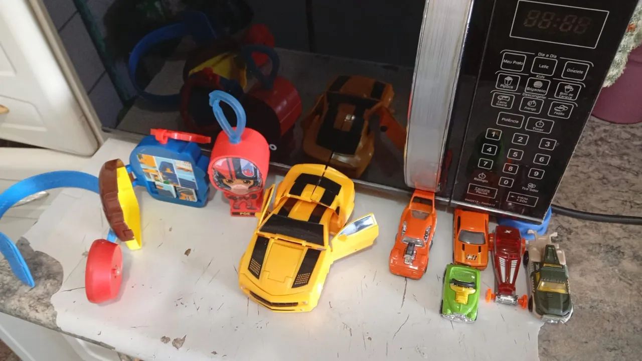 Brinquedo MC Donald's e diversos 10 reais cada 