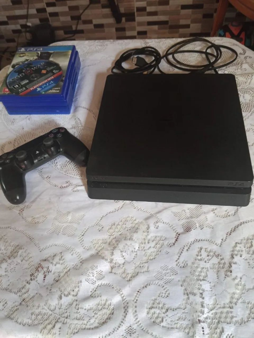 Ps 4 pro islim