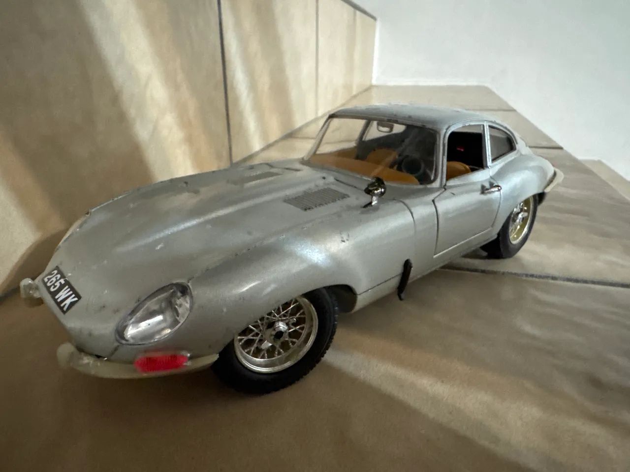 Miniatura Jaguar 1/18 