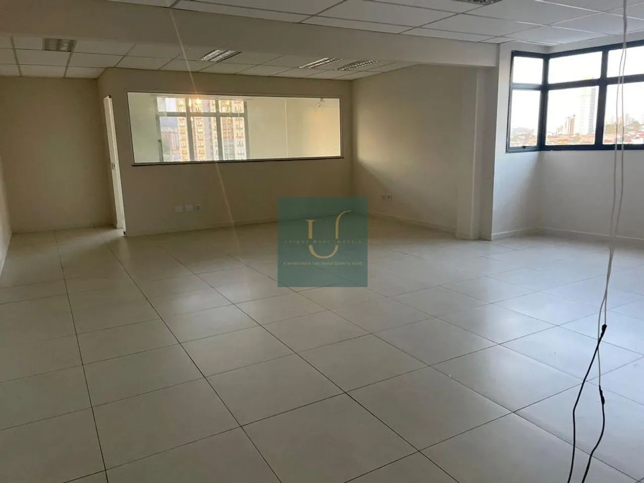 Sala Comercial, Mogi das Cruzes, 01 banheiro, recepção, 01 vaga e 75m²