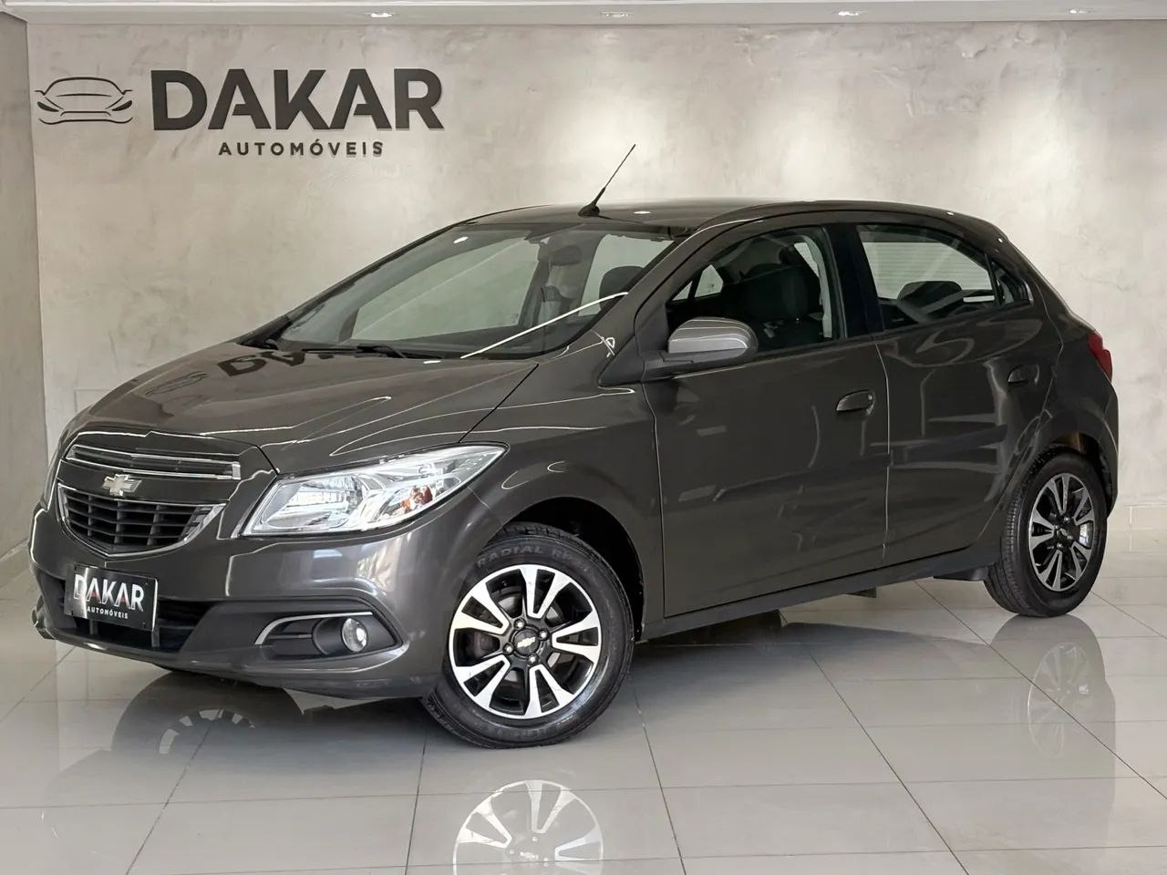 Chevrolet Onix Hatch LTZ 1.4 8V Flex Aut. 4P 2015
