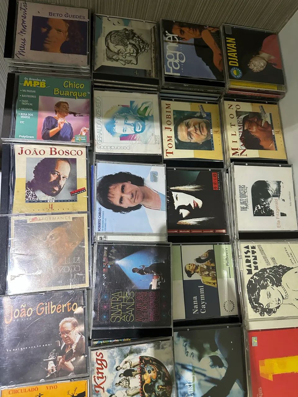 Coleção de CDs Originais, MPB, Sertanejo e Internacional - Foto 2