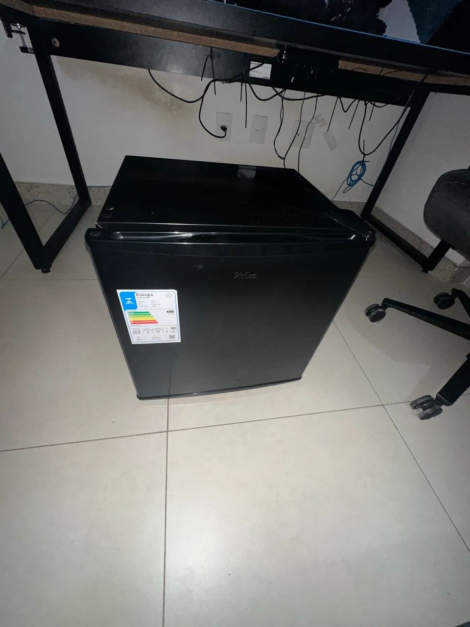 Frigobar Philco PFG50P 45L 127V 