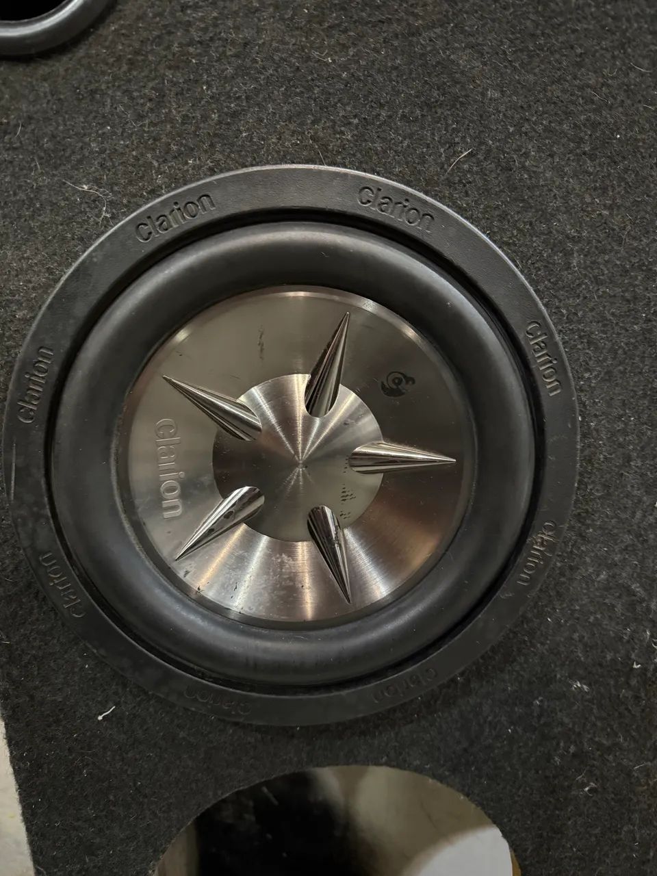 Subwoofer clarion 10 polegadas + modulo 