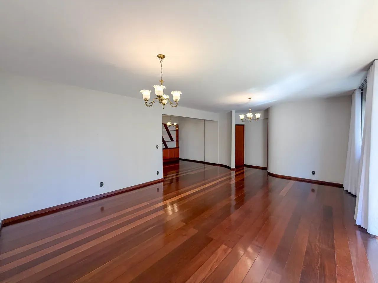 Apartamento com 4 suítes no Setor Oeste - Goiânia - GO - Foto 4