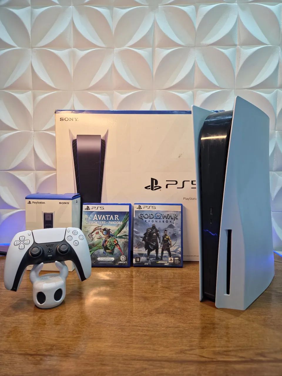PS5 COM LEITOR + 2 JOGOS + BASE CARREGADORA
