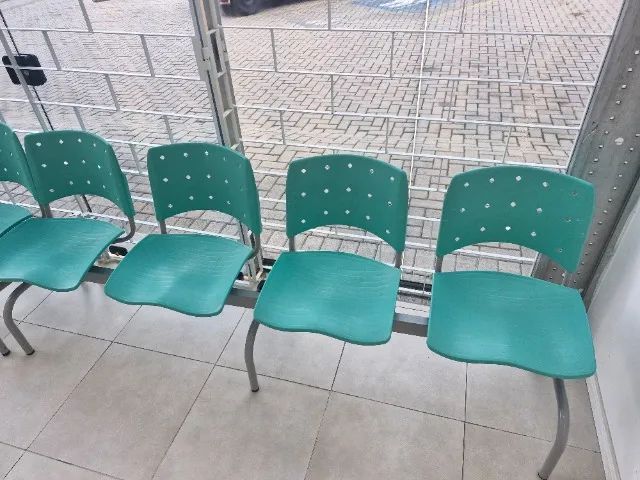 Cadeira longarina 4 lugares