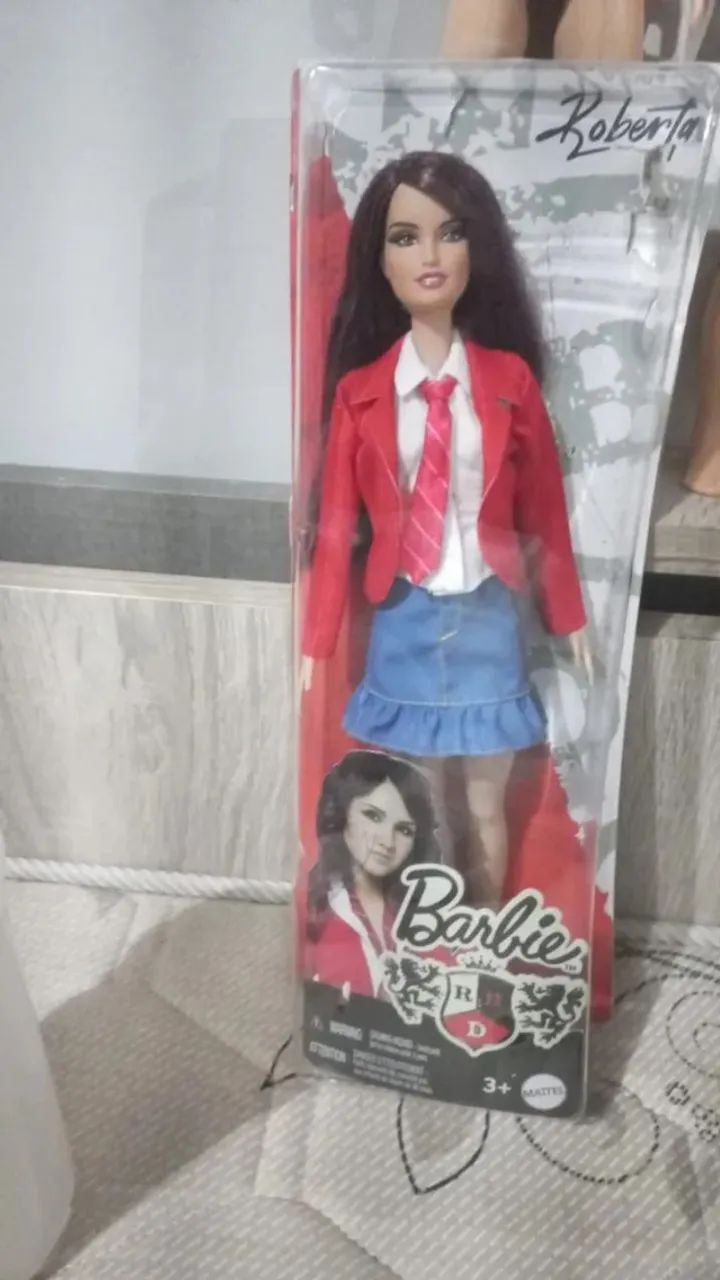 Barbie RBD - Roberta - colegial nova com caixa  - Foto 4
