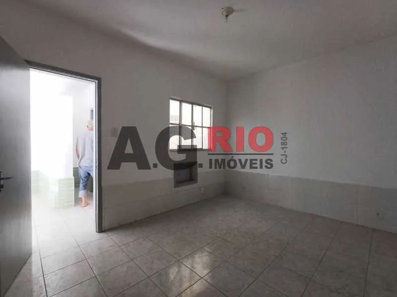 Casa de Vila : Linear / Residencial / Bangu - Foto 5
