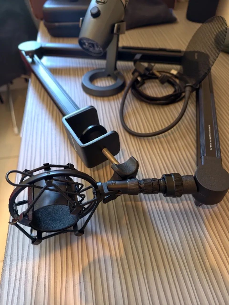 Microfone Blue Yeti Nano + Acessórios - Foto 5