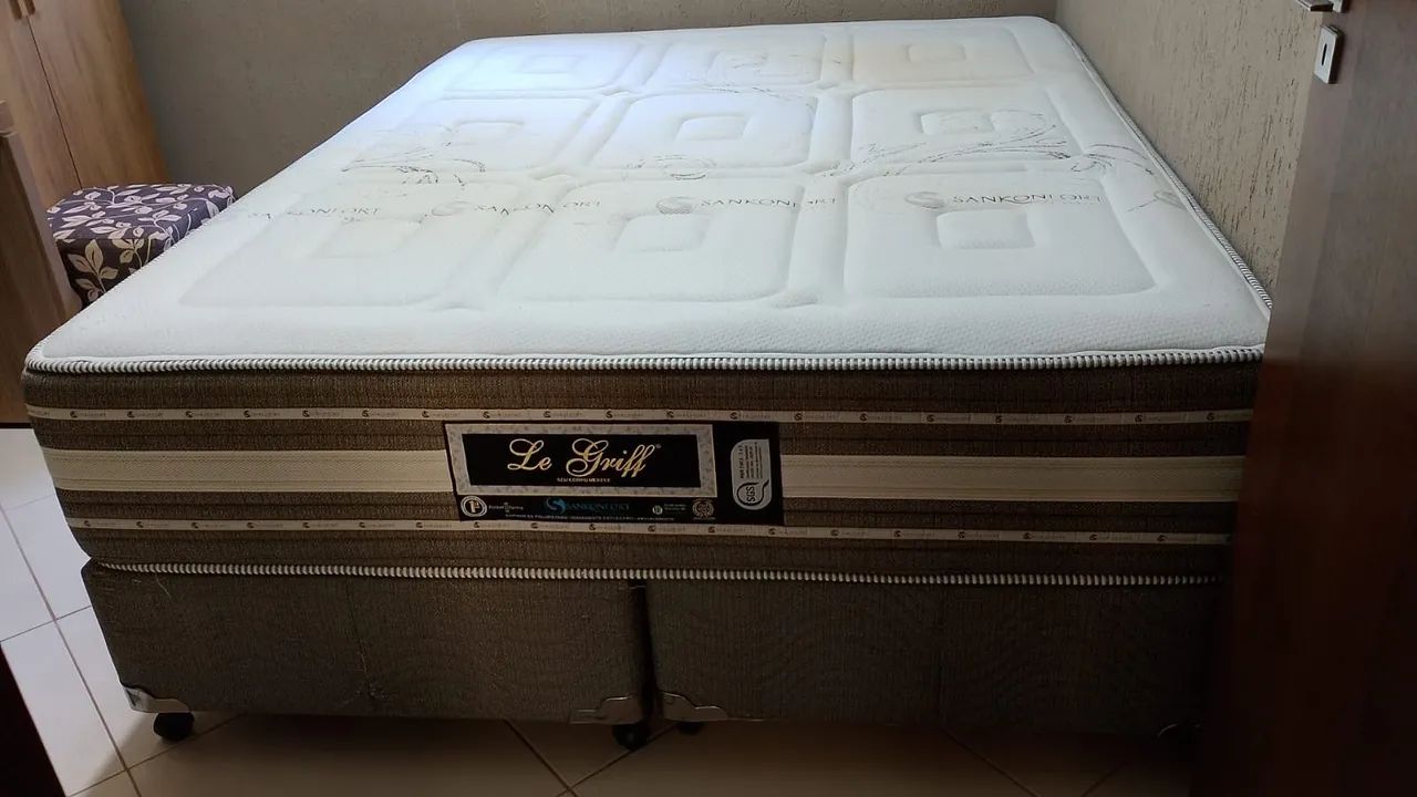 Cama Box queen + colchão molas ensacadas  - Foto 2