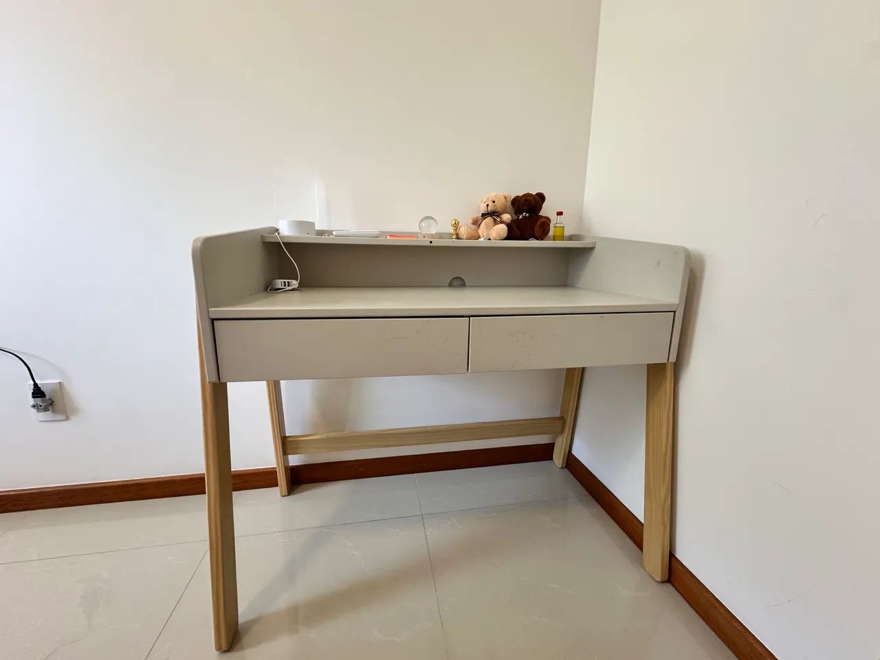 Escrivania de estudo