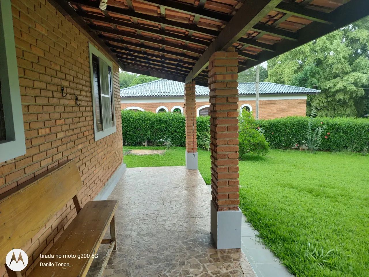 Chácara em condominio com área de 2.500m², plana, com casa pomar, gramada. - Foto 2