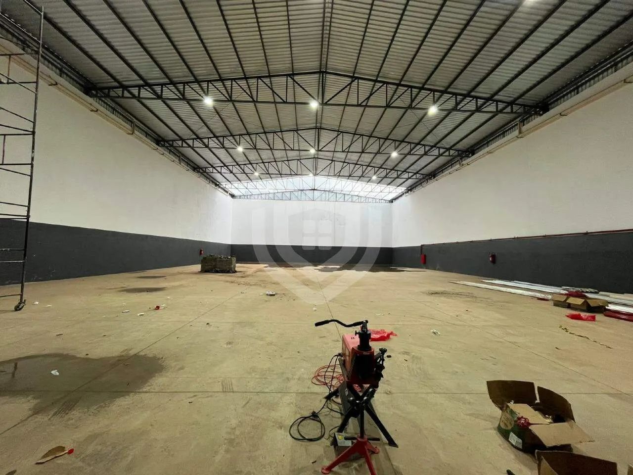 Barracão com 1100m² com 4 banheiros - Parque Paulista - Bauru / SP - Foto 2