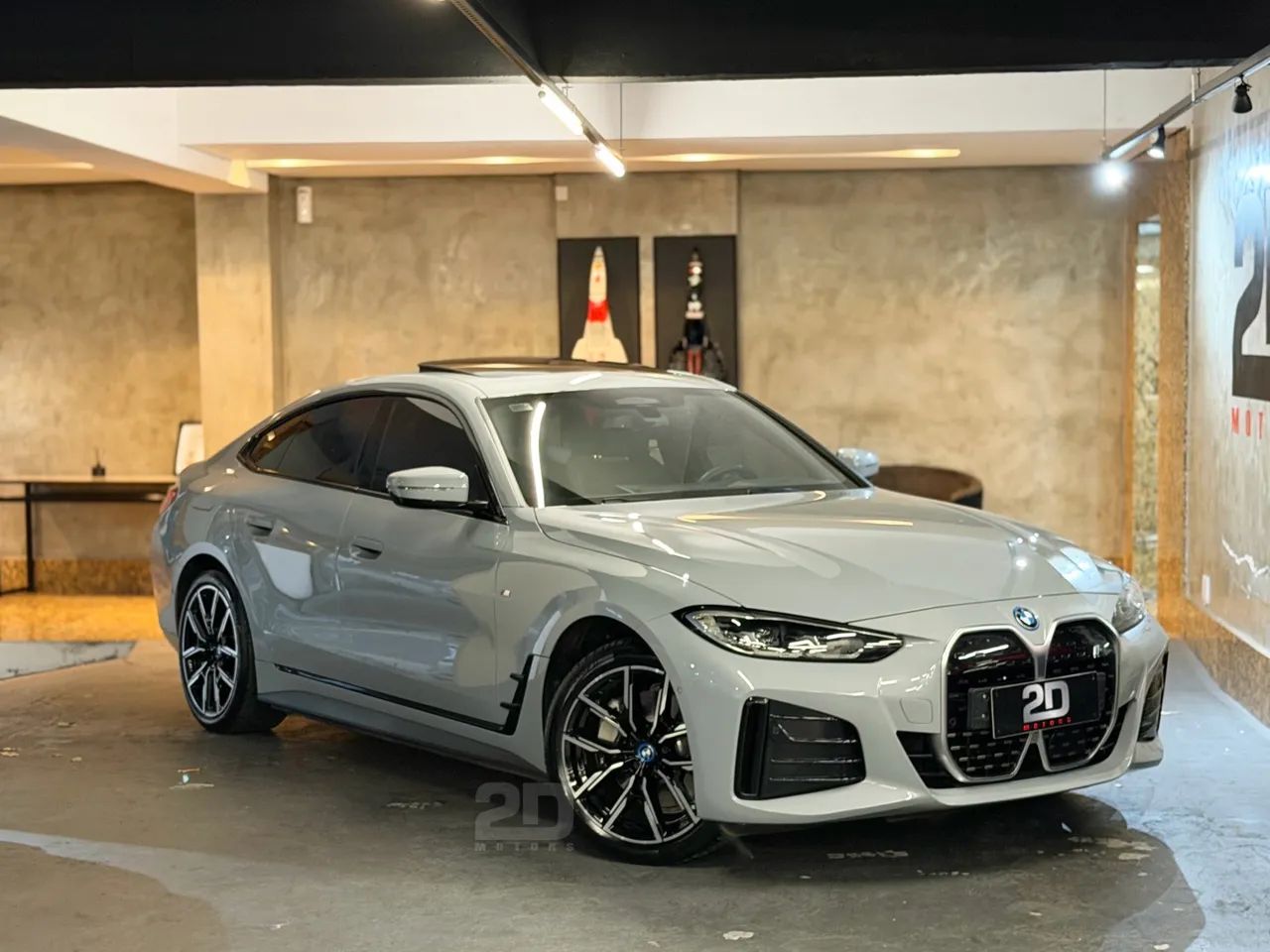 BMW i4 2023 - Foto 2