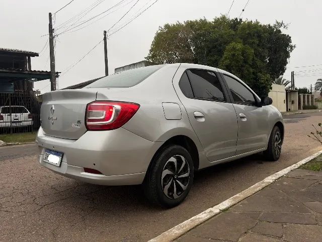 Renault Logan Expression Hi-flex 1.6 8V 4P 2016 - Foto 3