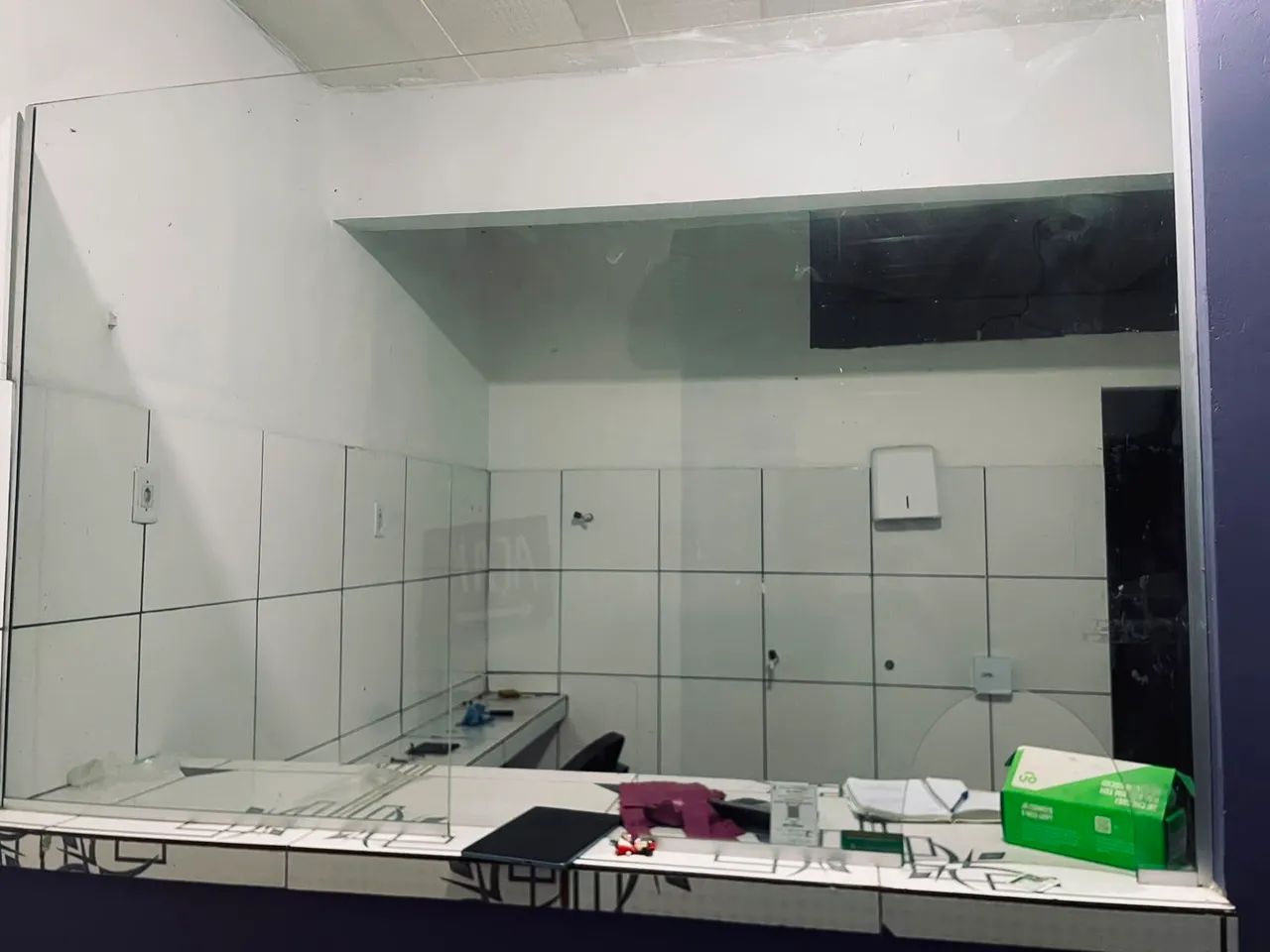 Vendo. Vídro