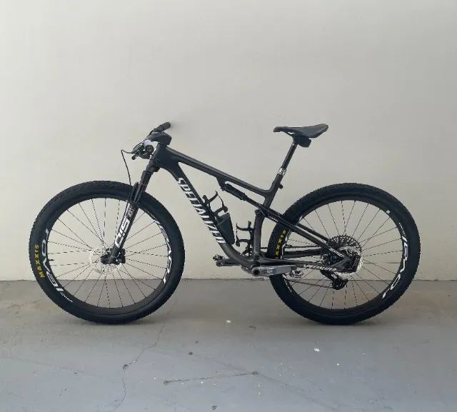 Specialized Expert 2022