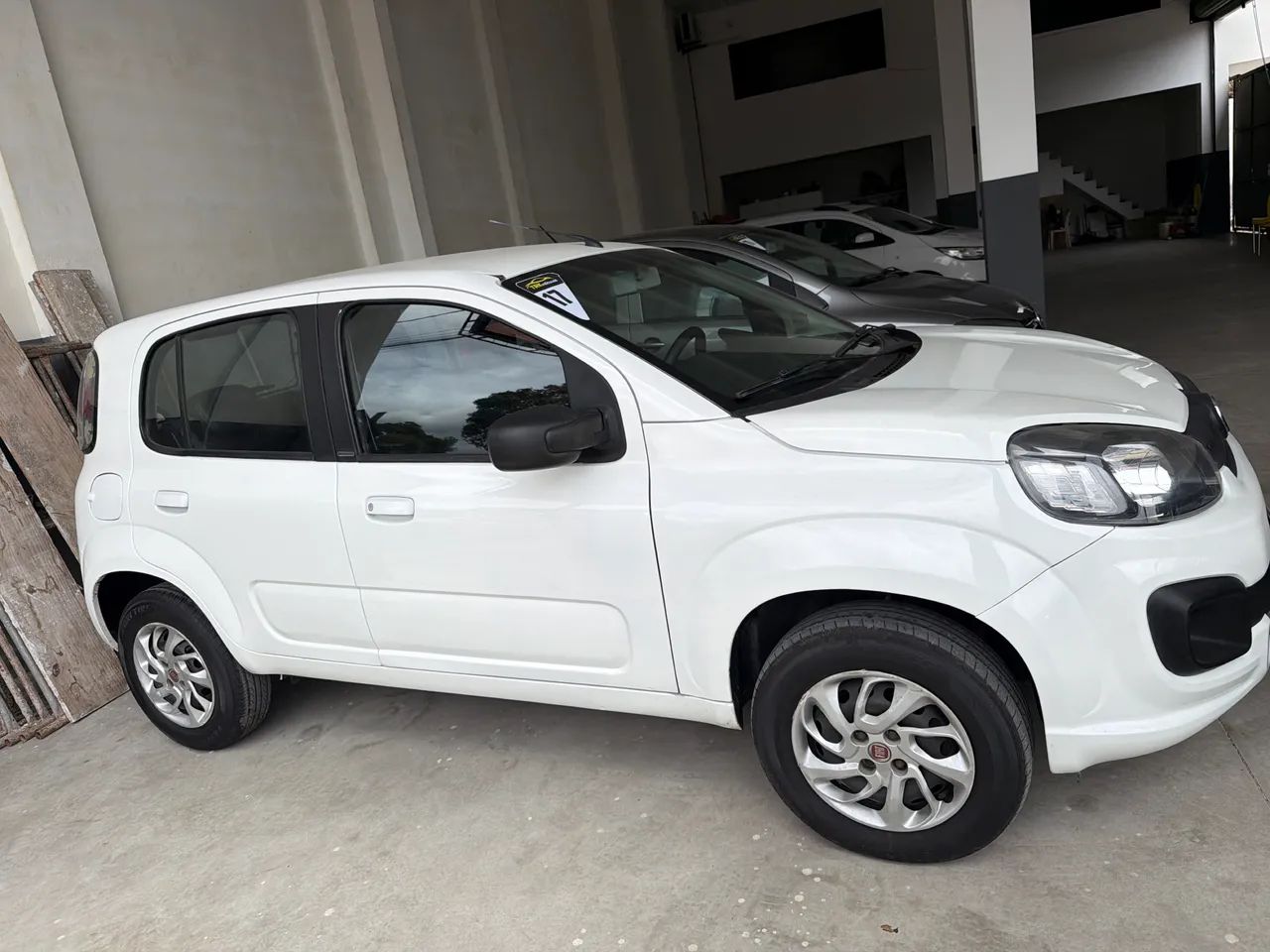 Fiat Uno Attractive 1.0 Flex 6V 5P 2017 - Foto 2