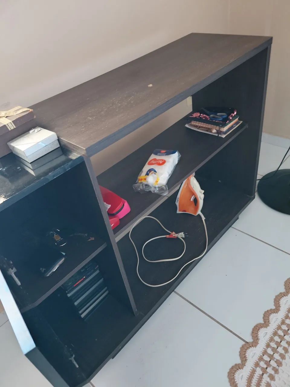 Rack médio pra sala ou quarto
