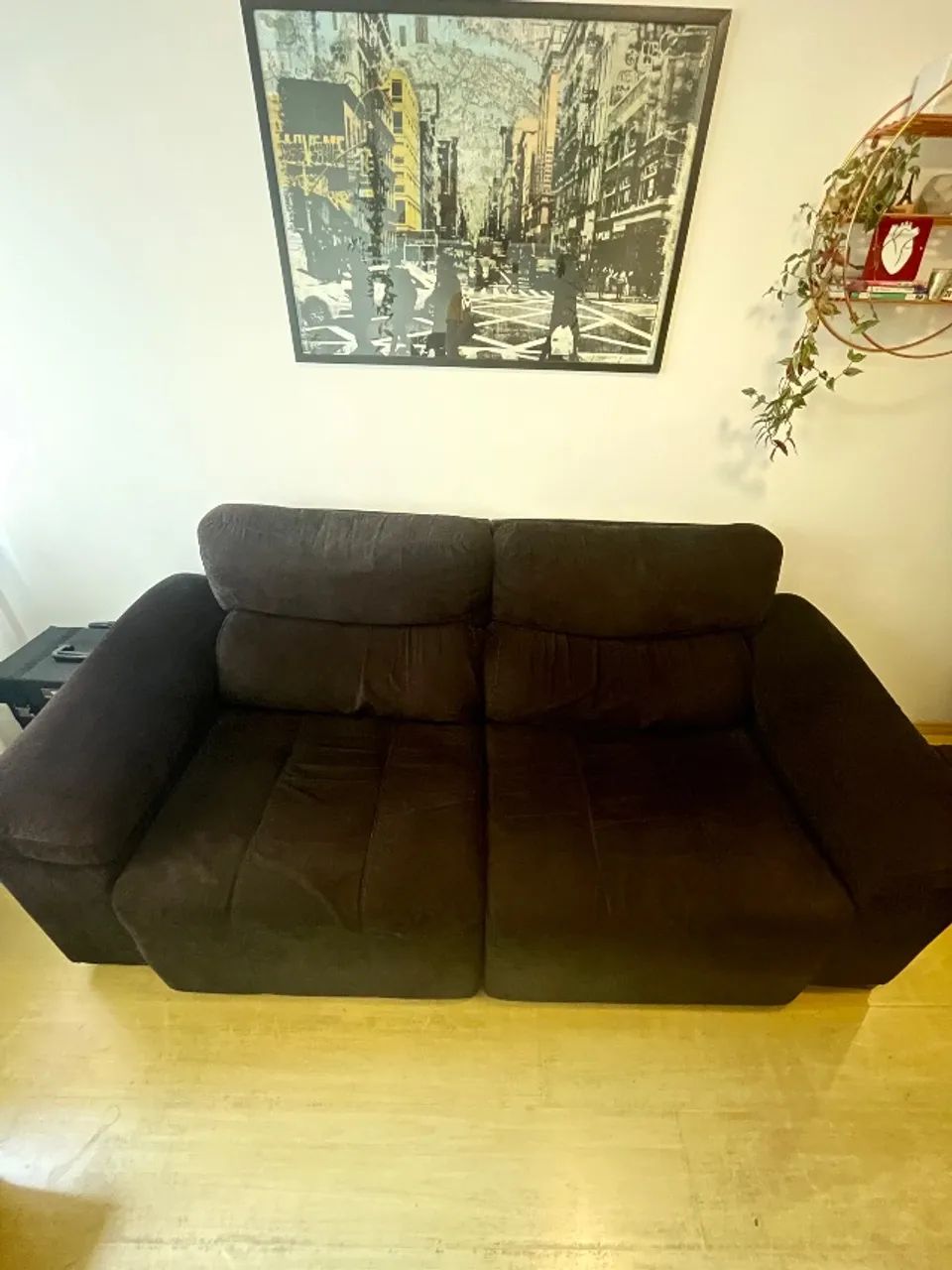 Sofá preto com chaise retrátil e encosto reclinável  - Foto 2