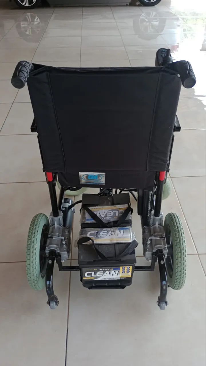 Cadeira de rodas motorizada SM1