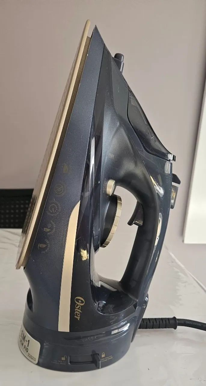 Ferro elétrico sem fio Oster