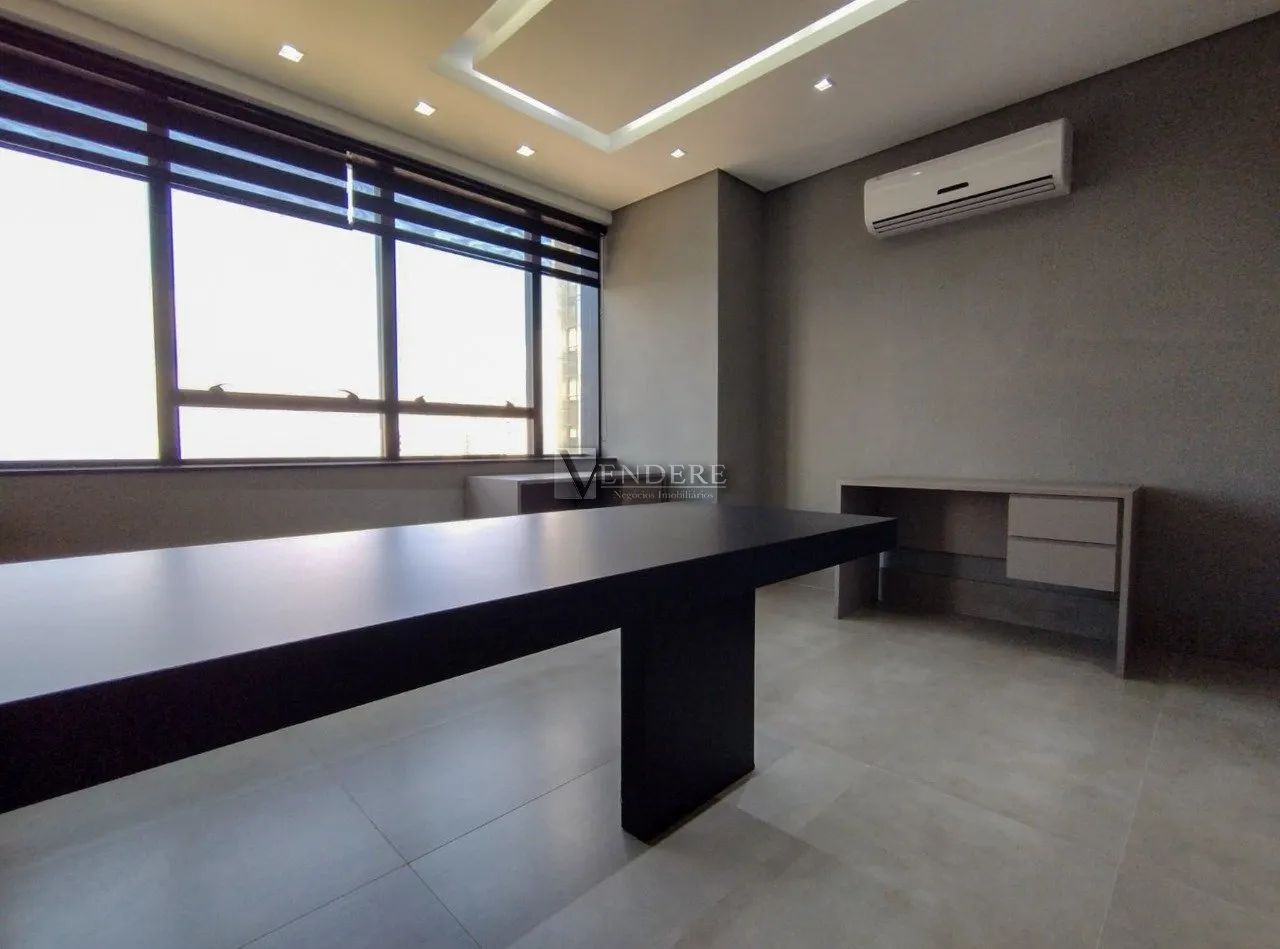 Sala 50m² para locação no Vila da Serra