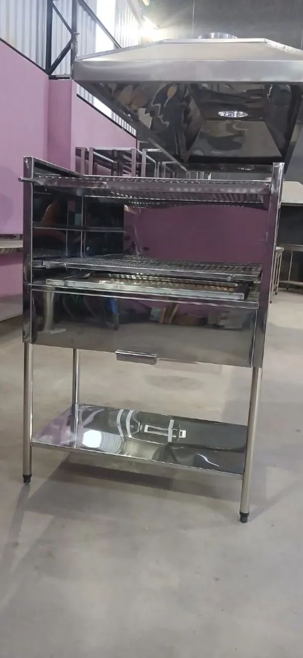 Churrasqueira em aço inox 