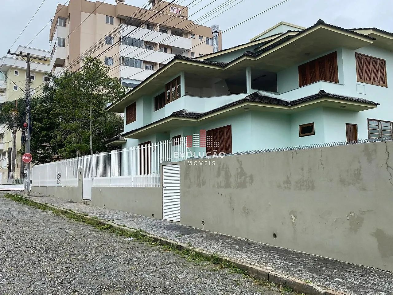 Casa 3 Quartos com 2 Suítes e 338m² - Floresta - Foto 5