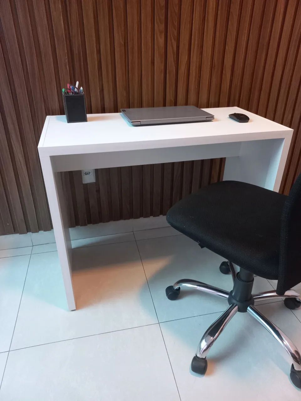 Escrivaninha para notebook nova em mdf  - Foto 5
