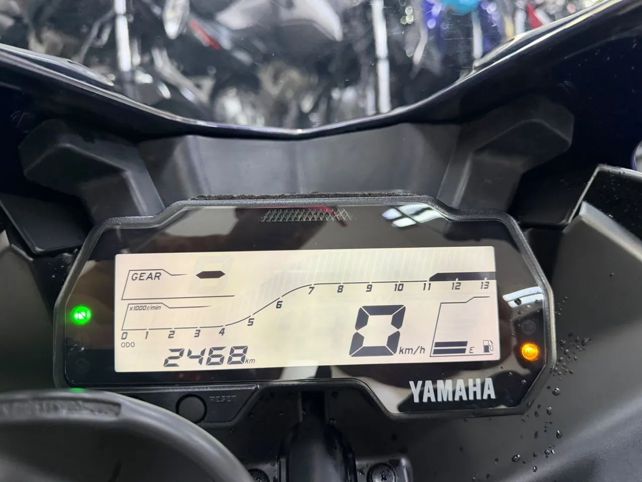 YAMAHA YZF R15 - Foto 2