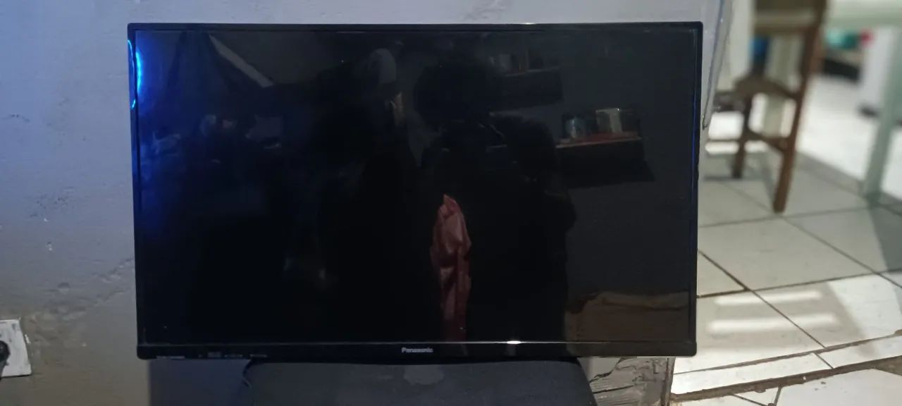 Vendo tv smart 32 polegadas pra retirada de peças 