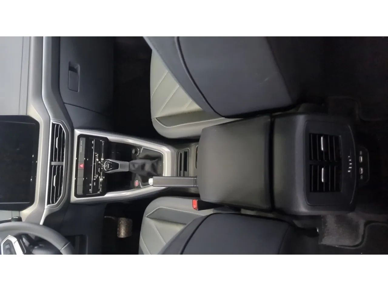 Volkswagen T-Cross Comfortline 1.0 TSI Flex 5P Aut., foto 9 de 18