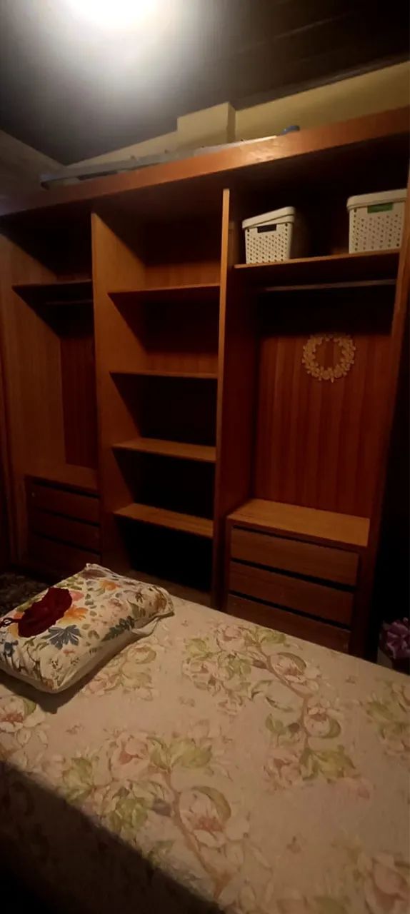 Closet de madeira maciça - Foto 2