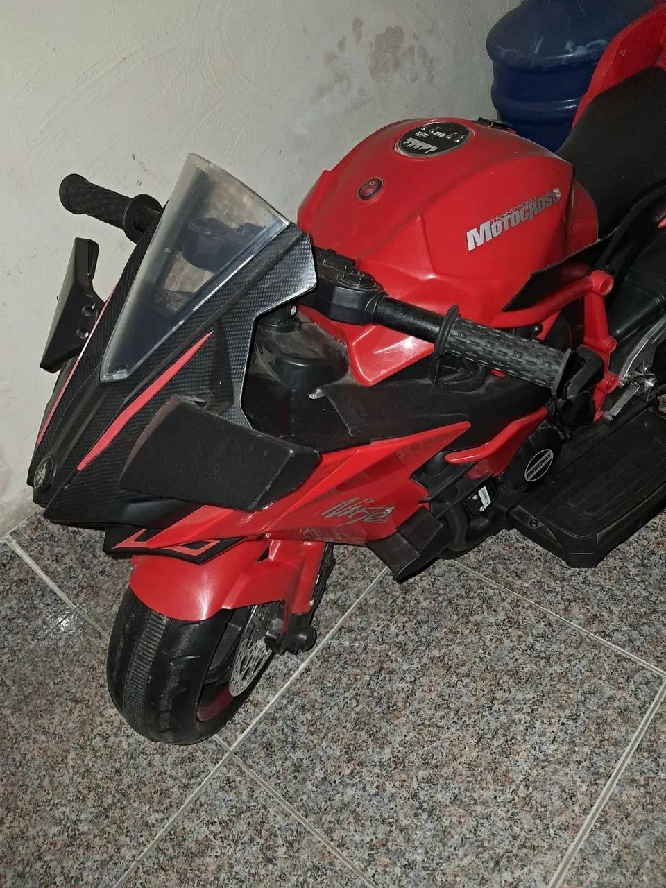 Moto elétrica infantil !