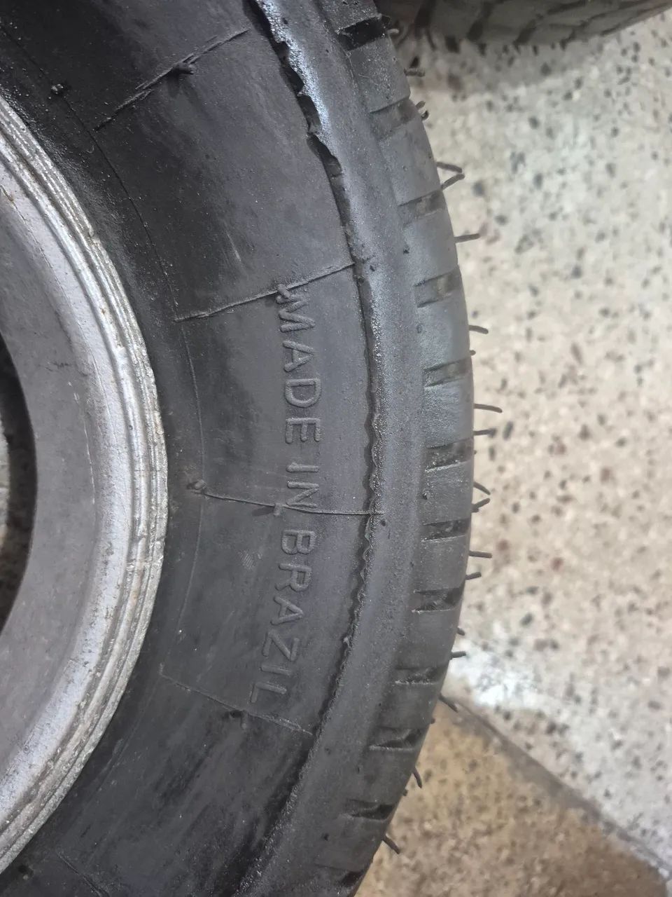 VENDO 2 RODAS COMPLETAS Aro Alumínio 4.00-8  - Foto 3