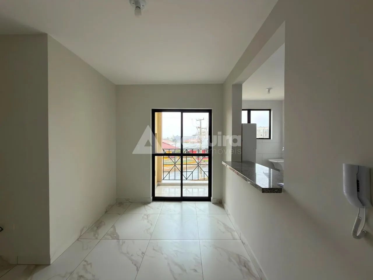 Apartamento com 3 Quartos, Suíte e Sacada com Churrasqueira em Uvaranas - Foto 2
