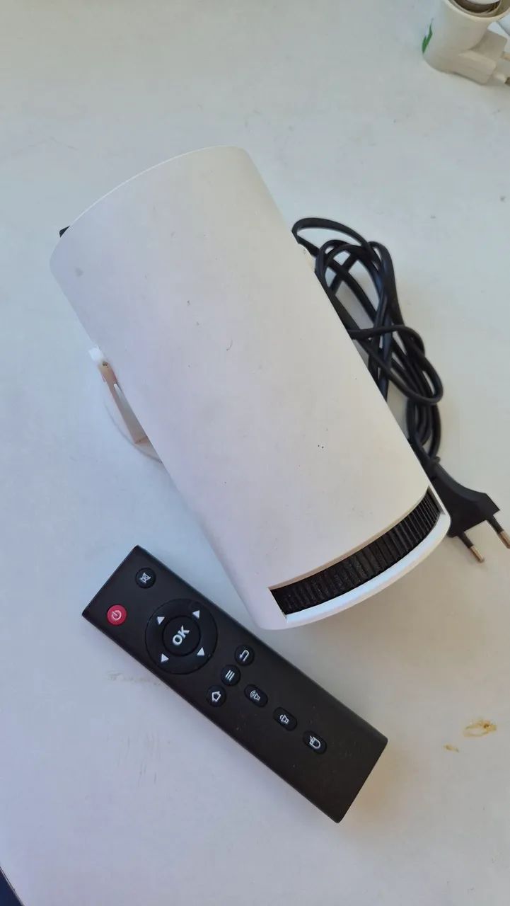 Projetor com controle - Foto 3